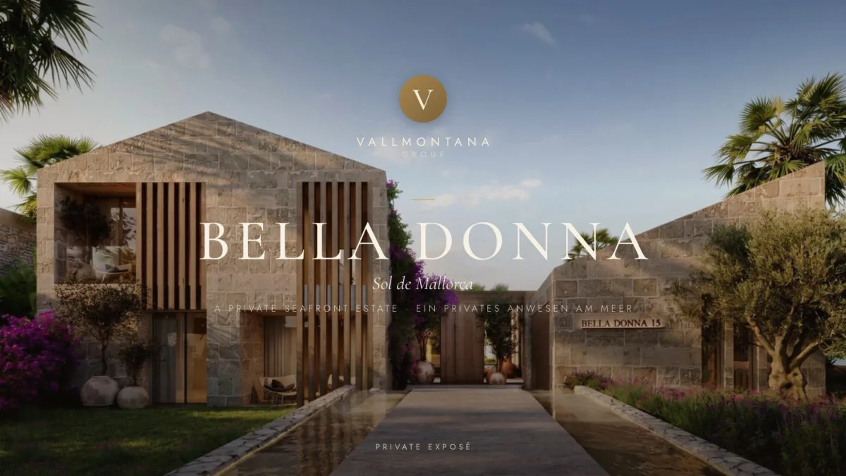 Villa Bella Donna — Eingang aus Naturstein mit Bougainvillea, Sol de Mallorca